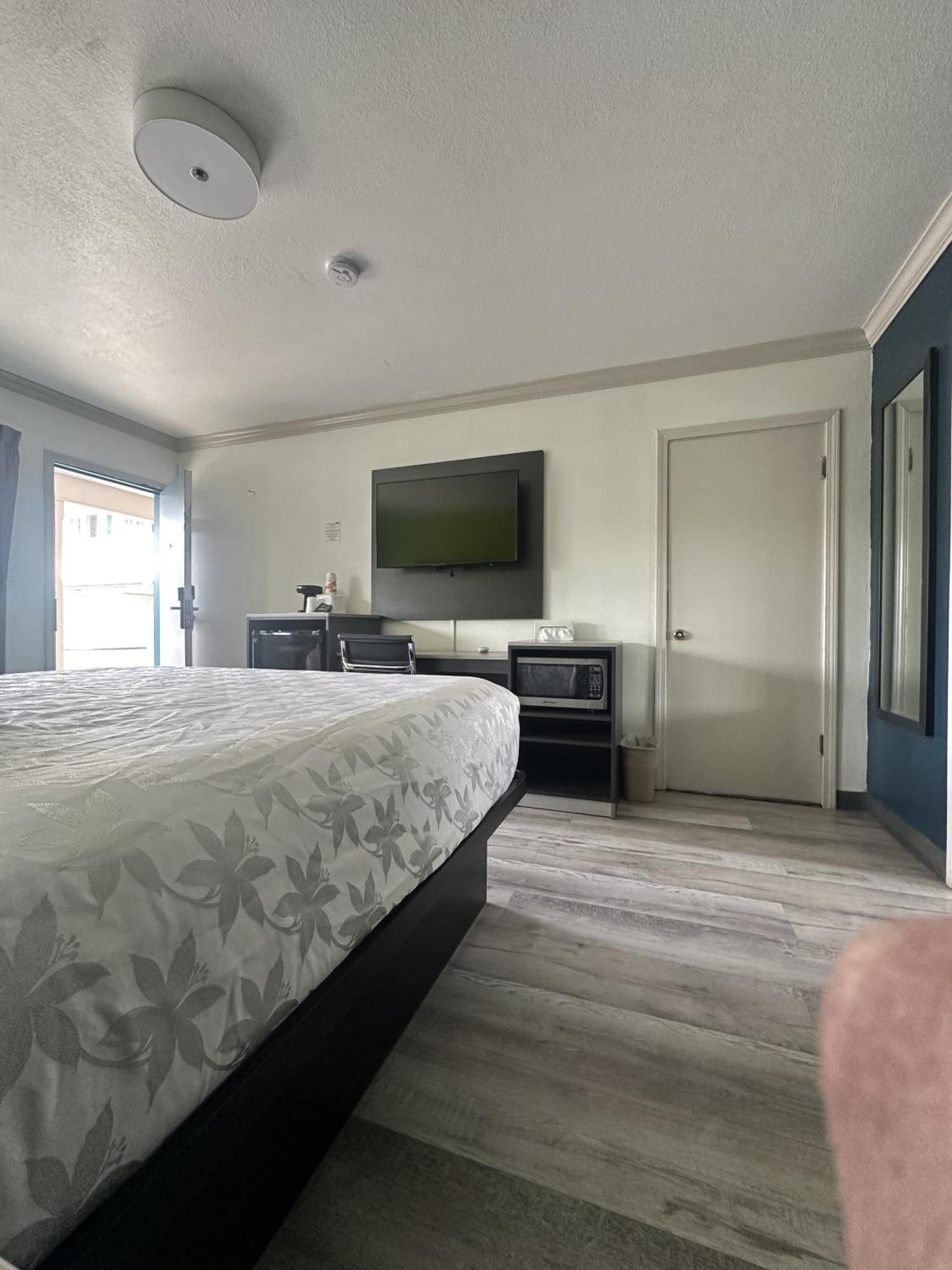 Motel Americas Value 2*