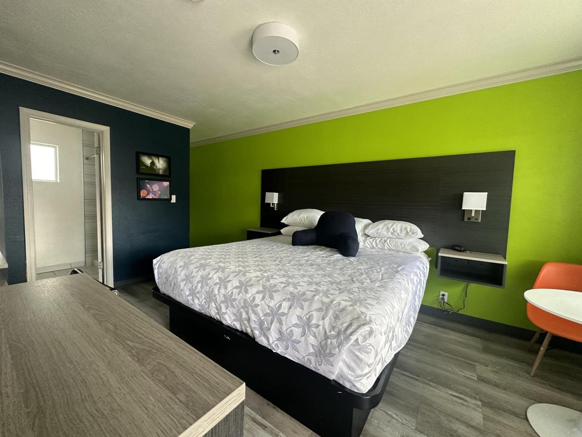 Americas Value Winnemucca